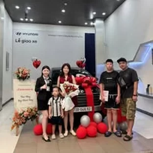 Bàn giao xe Hyundai cho khách hàng tại Vũng Tàu Bàn giao xe Hyundai cho khách hàng tại Vũng Tàu